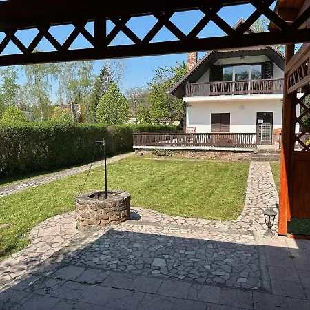 Hangulatos Balaton Parti Nyaralo بيت للعطل