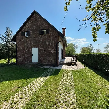 Ferienhaus Hangulatos Balaton Parti Nyaralo Révfülöp