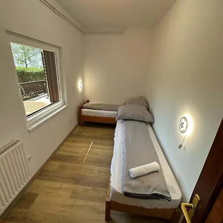 Hangulatos Balaton Parti Nyaralo *