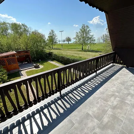 Ferienhaus Hangulatos Balaton Parti Nyaralo Révfülöp
