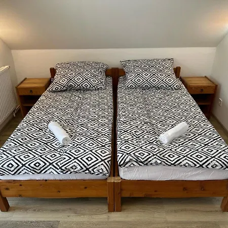 Hangulatos Balaton Parti Nyaralo 別荘