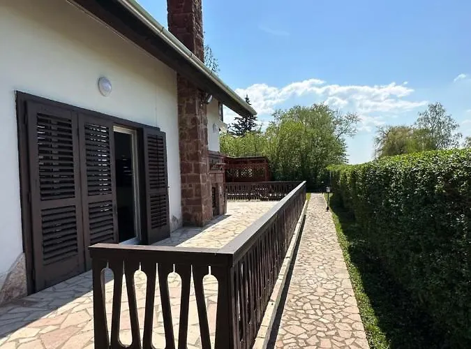 Hangulatos Balaton Parti Nyaralo Feriehus *