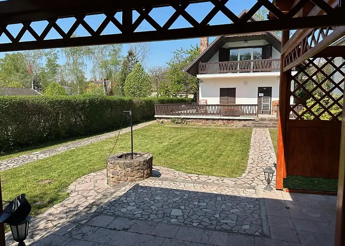 Hangulatos Balaton Parti Nyaralo בית נופש